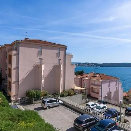 Pery - 2 Bedroom Sea View * Τρογκίρ