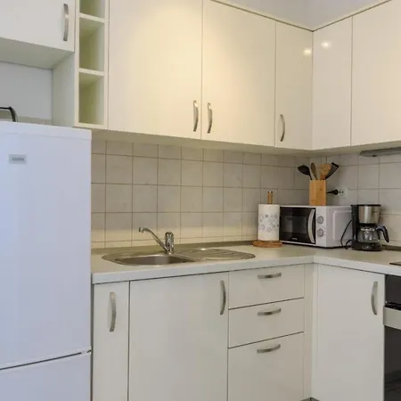 Pery - 2 Bedroom Sea View Διαμέρισμα