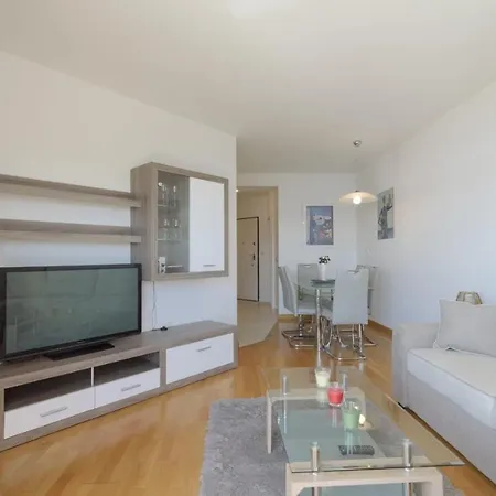 Pery - 2 Bedroom Sea View * Τρογκίρ